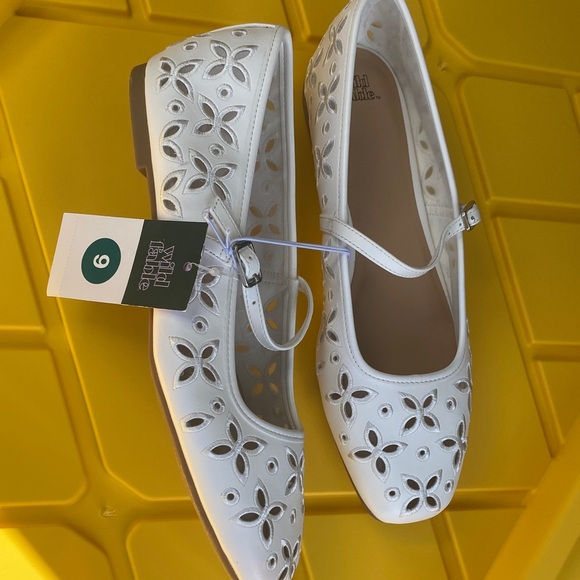 Wild Fable White Cutout Mary Jane Flats - Picture 3 of 3